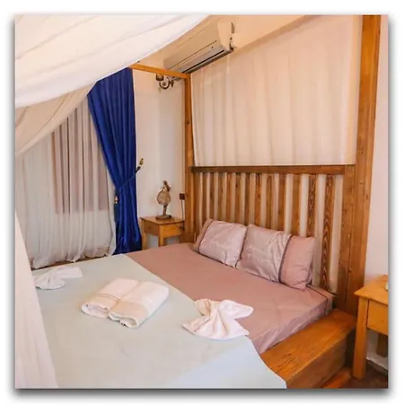 Meltem Hanim Konagi מלון Ula